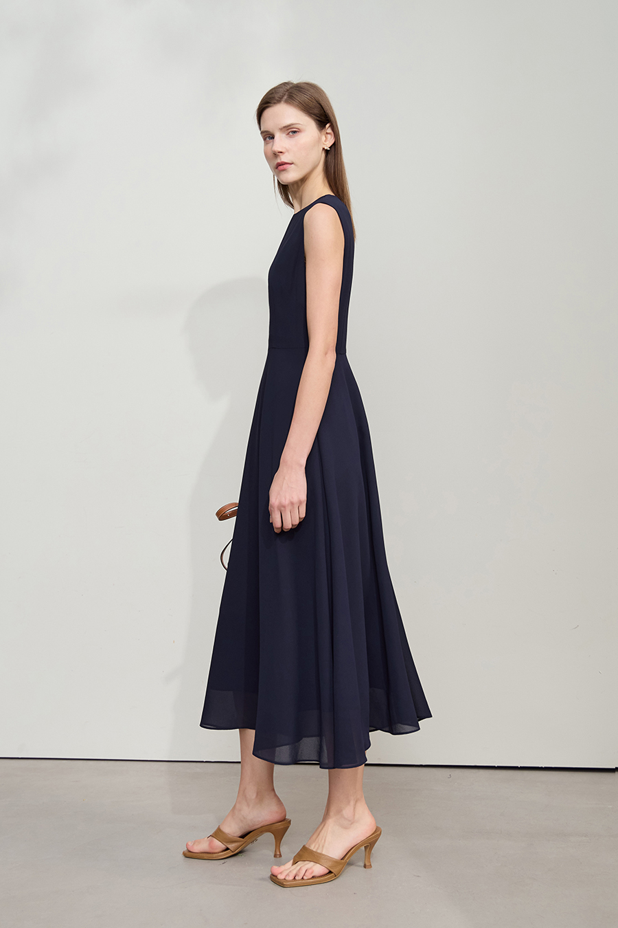 Crew Neck Sleeveless Chiffon Dress
