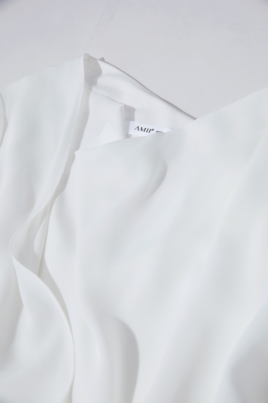 Cowl neck fitted chiffon dress|AMII
