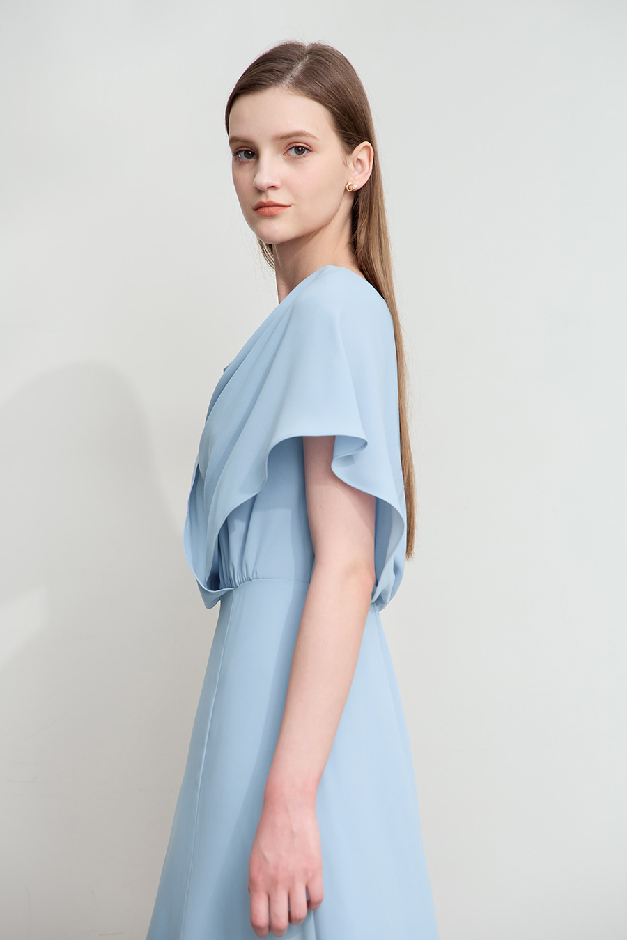 Cowl neck fitted chiffon dress|AMII