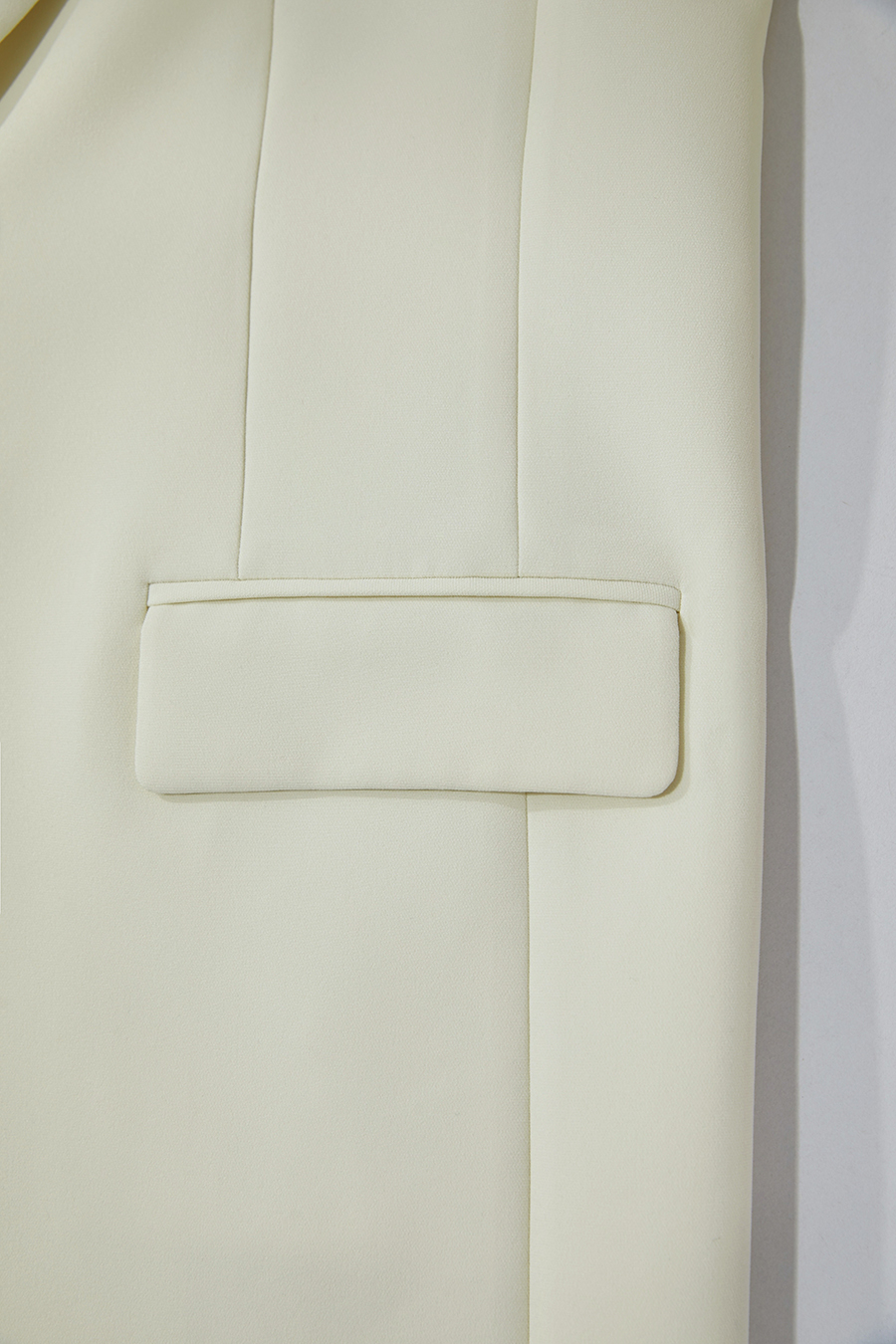 Notch Lapel Padded Shoulder Suit|AMII-AMII.com