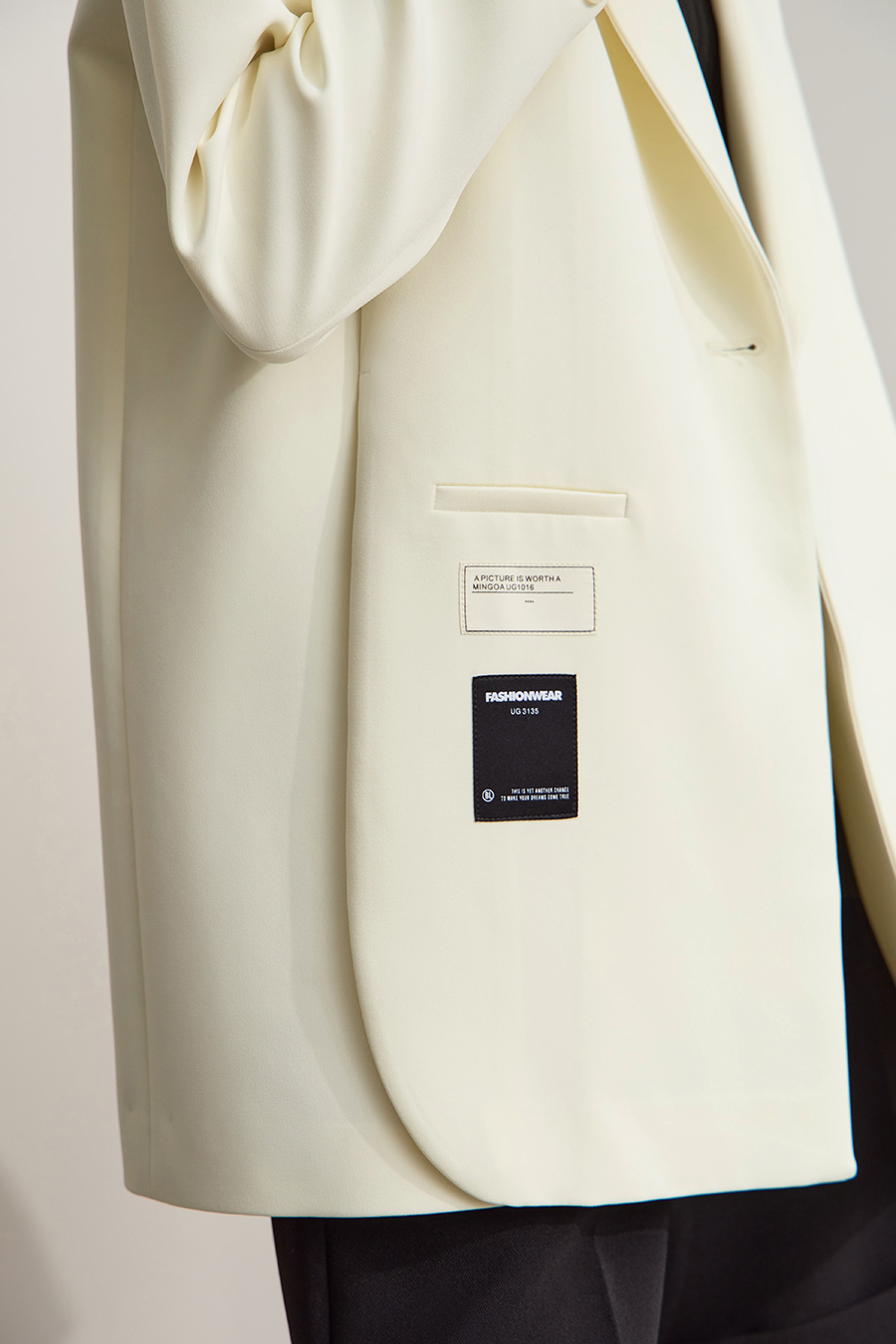 Notch Lapel Padded Shoulder Suit|AMII-AMII.com