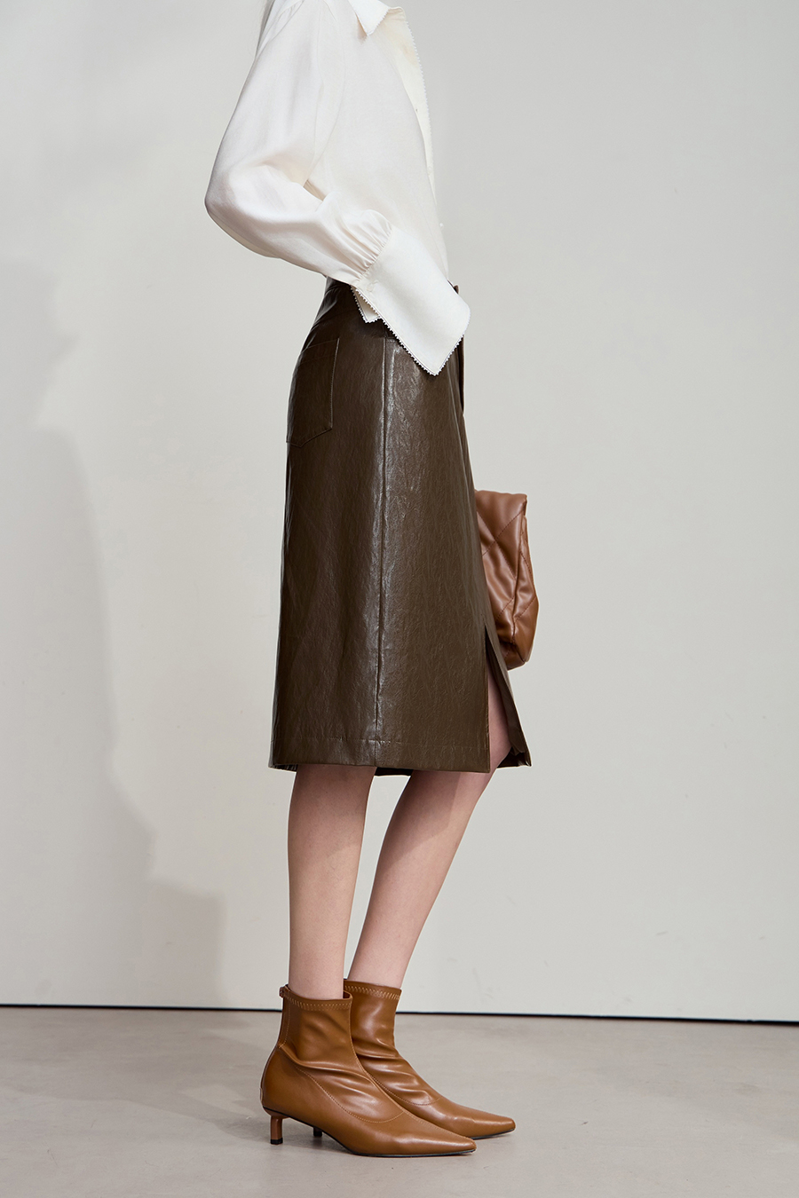 Front Slit PU Skirt|AMII-AMII.com