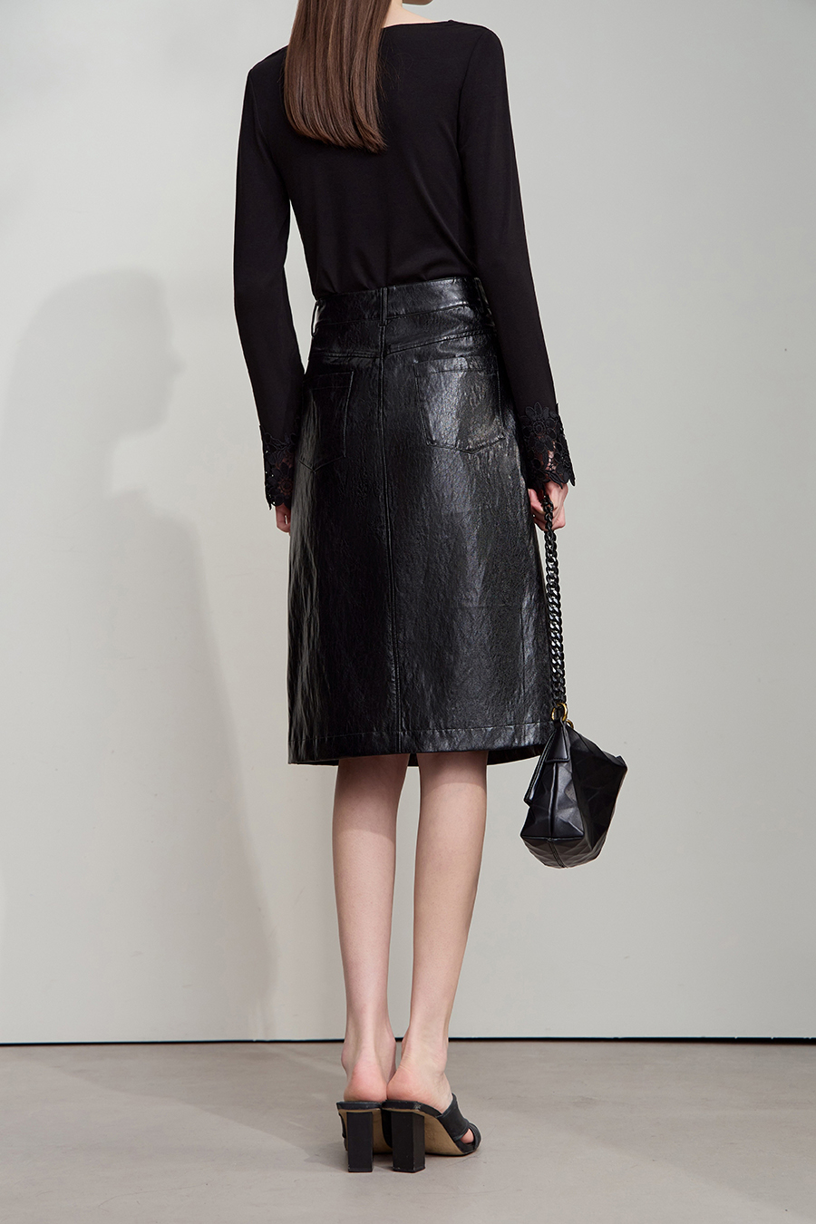 Front Slit PU Skirt|AMII-AMII.com