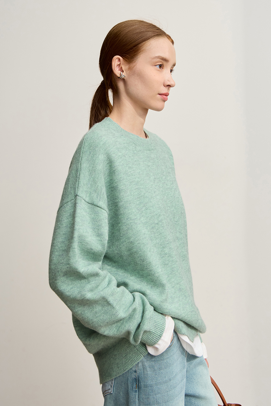 Oversized Drop Shoulder Wool Yarn Sweater