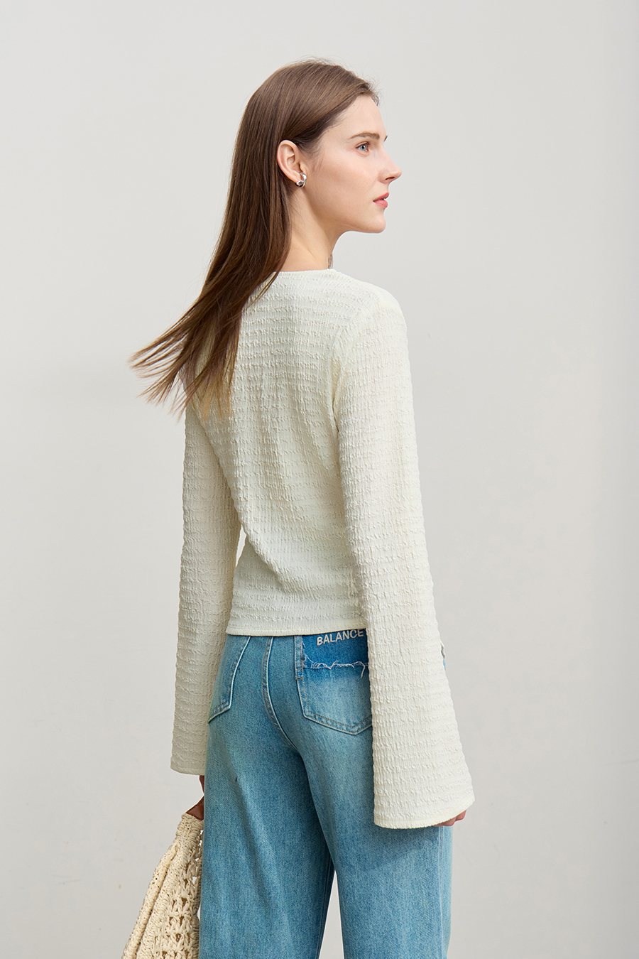 Slim Fit Micro Flare Sleeve T-Shirt|AMII-AMII.com