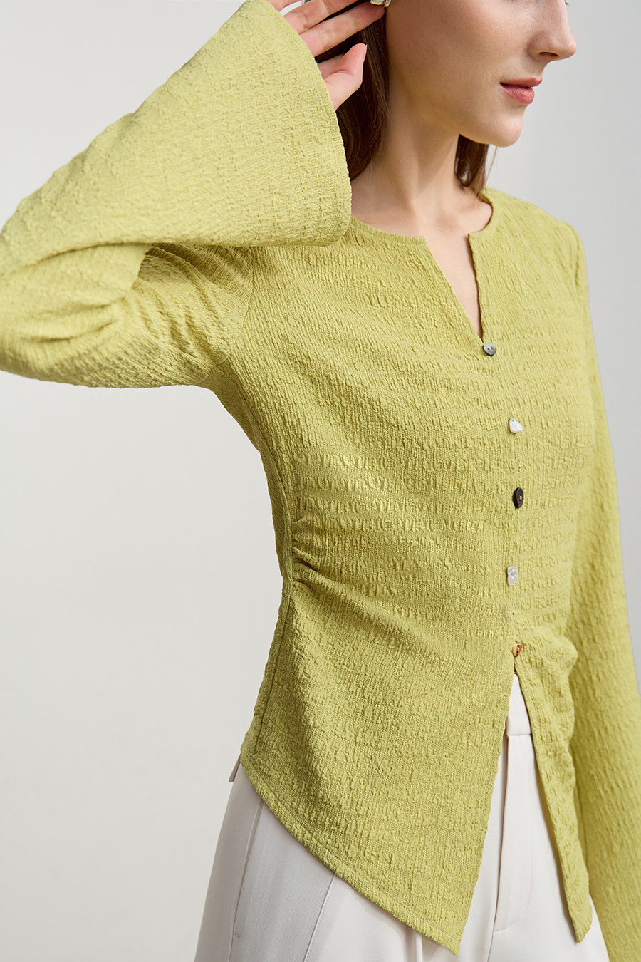 Slim Fit Micro Flare Sleeve T-Shirt|AMII-AMII.com