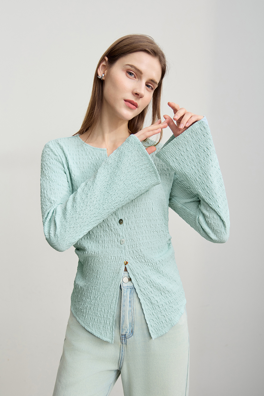 Slim Fit Micro Flare Sleeve T-Shirt|AMII-AMII.com