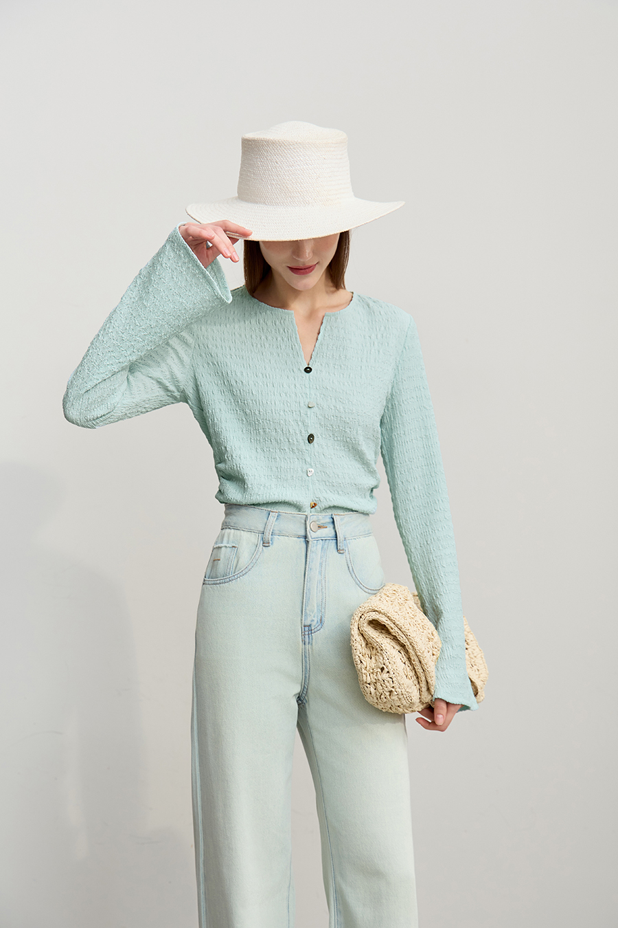 Slim Fit Micro Flare Sleeve T-Shirt|AMII-AMII.com