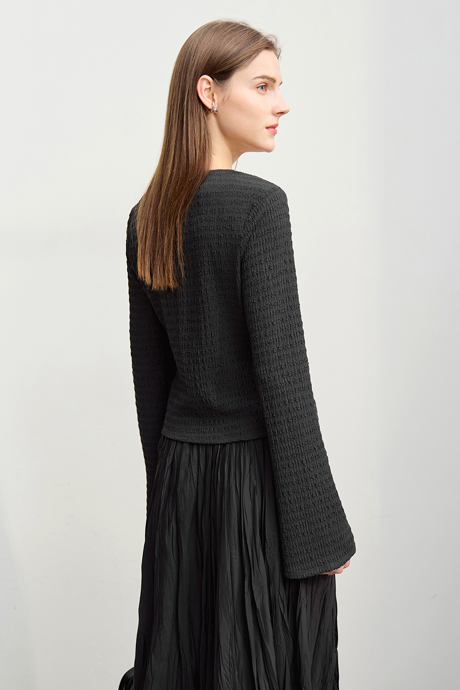 Slim Fit Micro Flare Sleeve T-Shirt|AMII-AMII.com