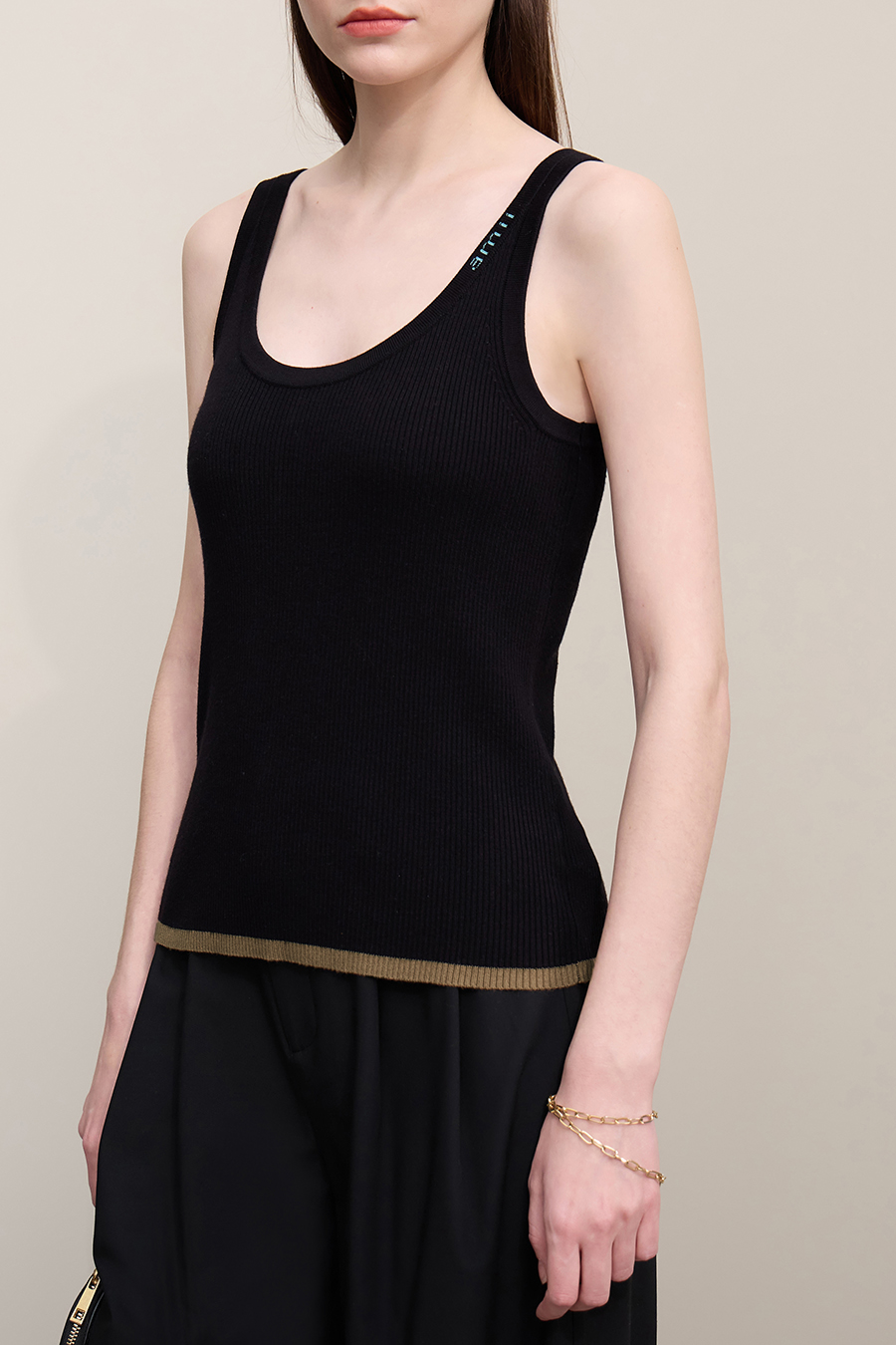 Letter jacquard camisole|AMII