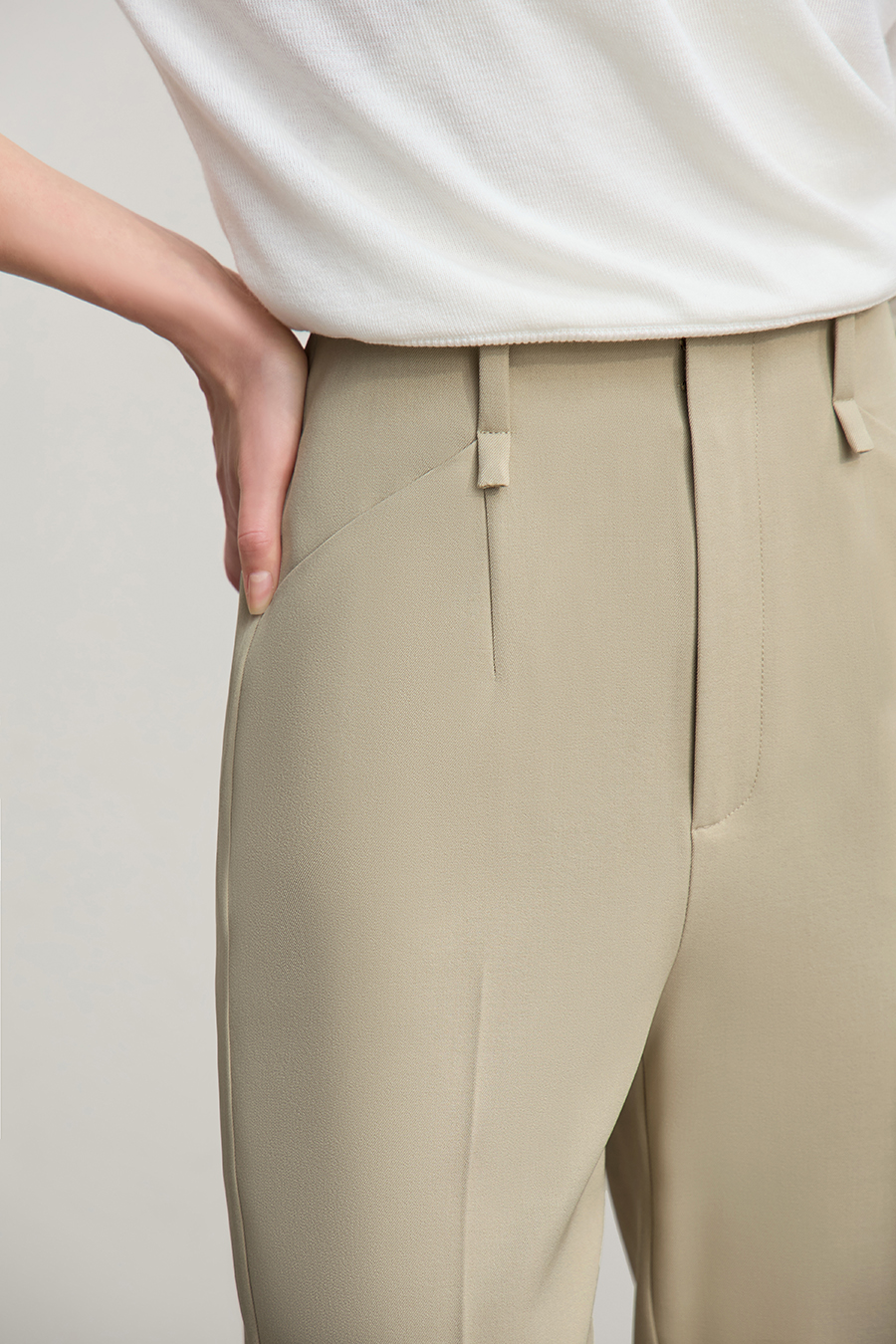 Straight-leg commuter trousers|AMII
