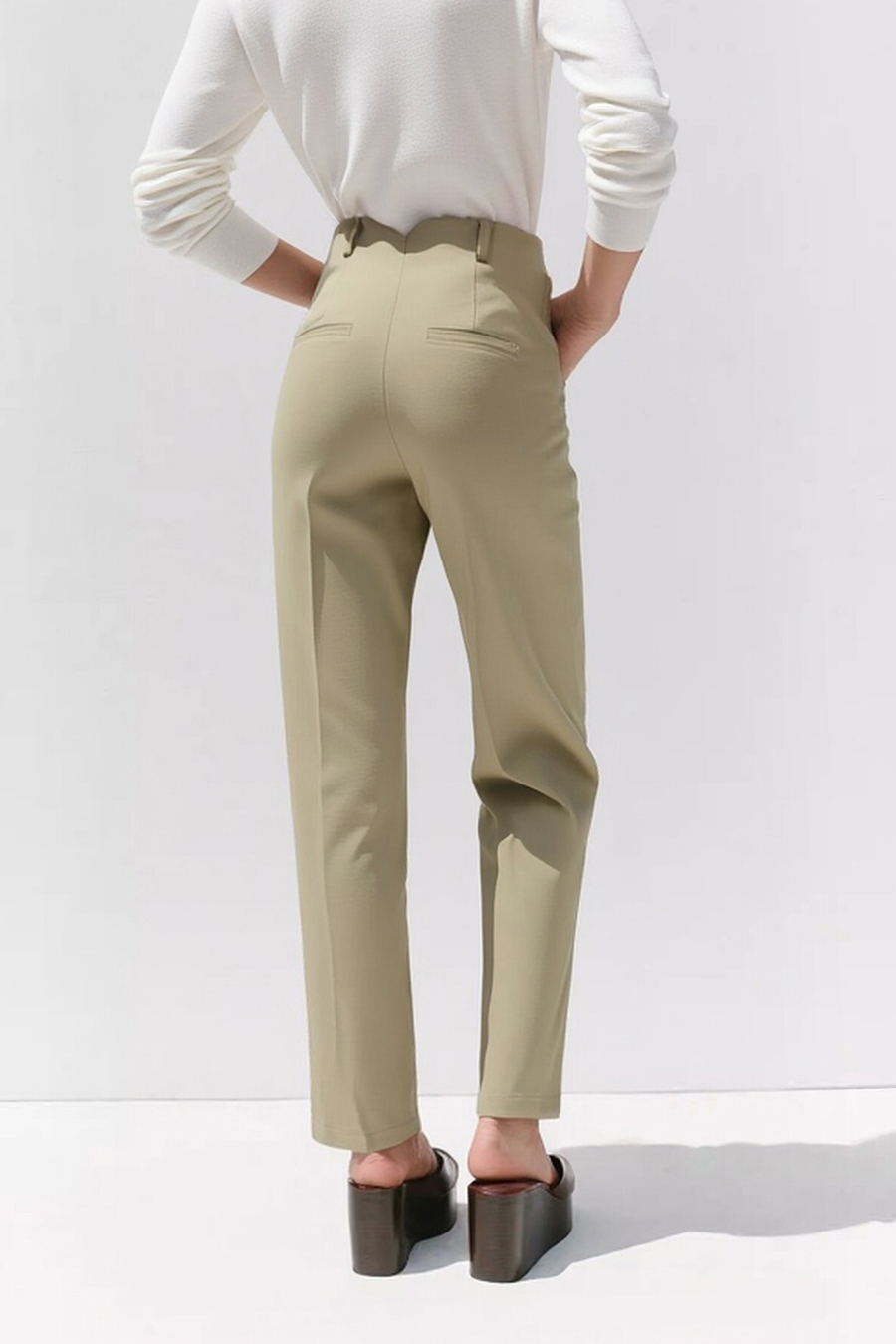 Straight-leg commuter trousers|AMII