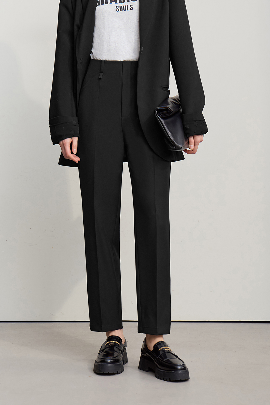 Straight-leg commuter trousers|AMII
