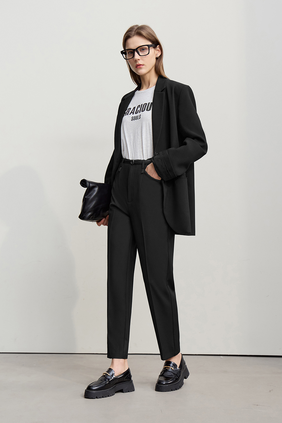Straight-leg commuter trousers|AMII