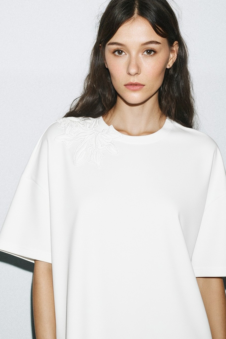 Lace Patchwork Air Layer T-shirt