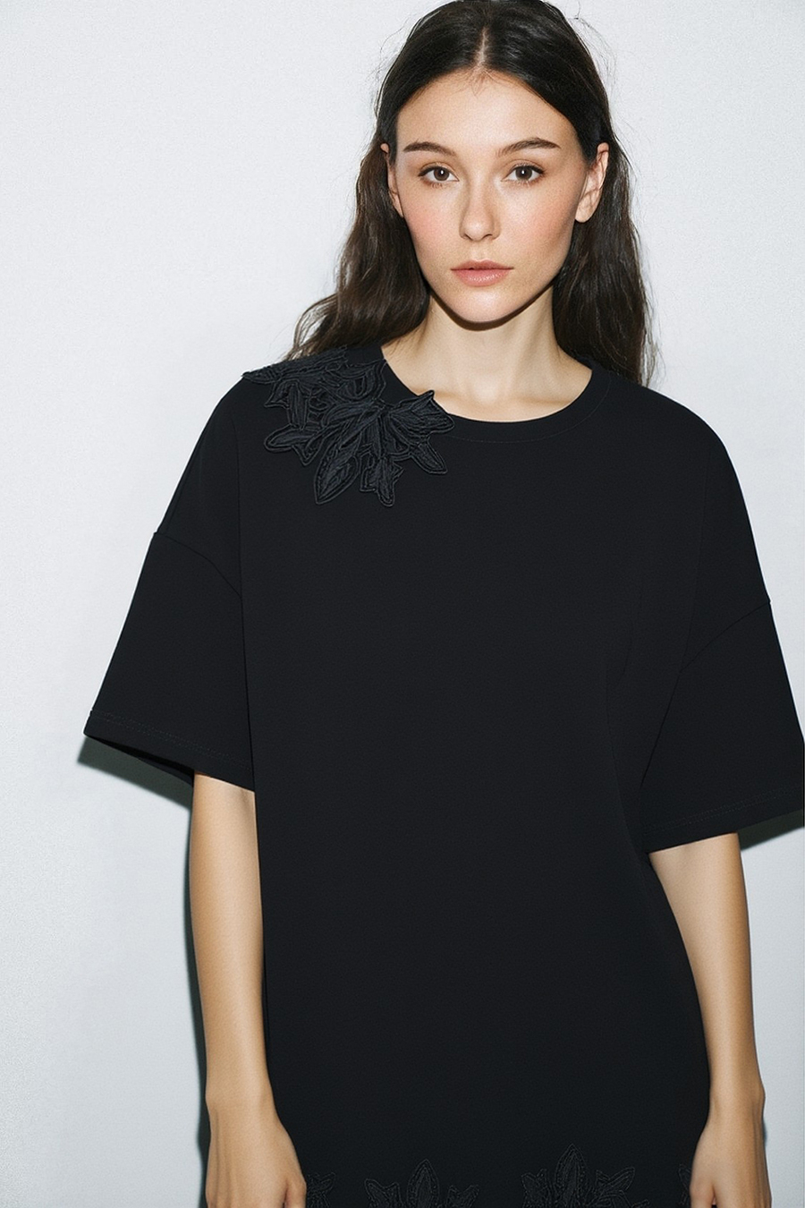 Lace Patchwork Air Layer T-shirt