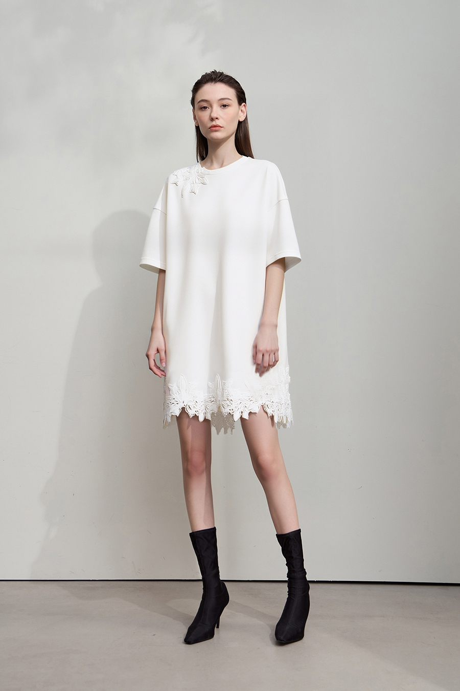 Lace Patchwork Air Layer T-shirt