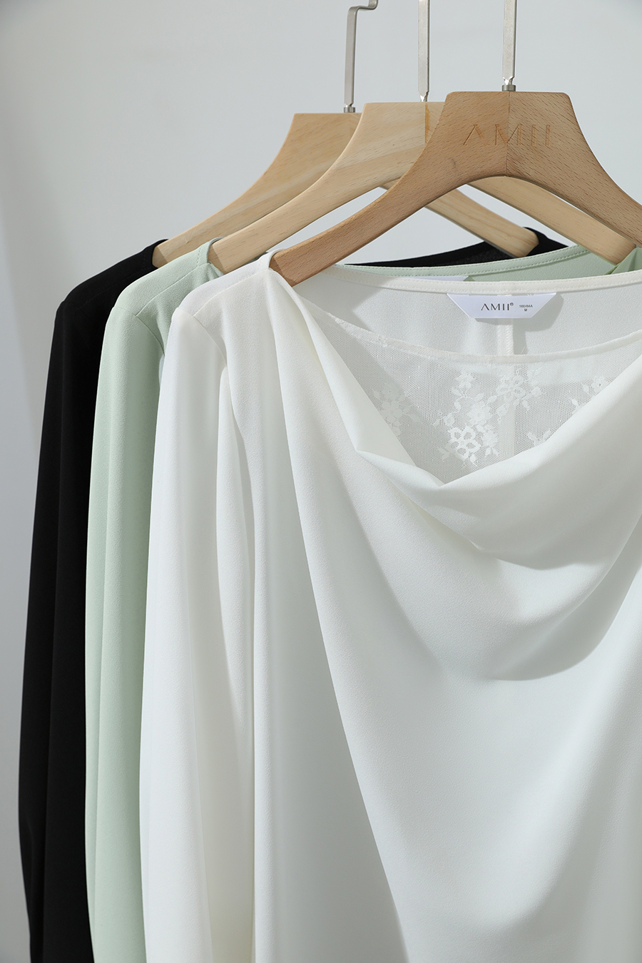 Lace Patchwork Cowl Neck Chiffon Blouse|AMII-AMII.com