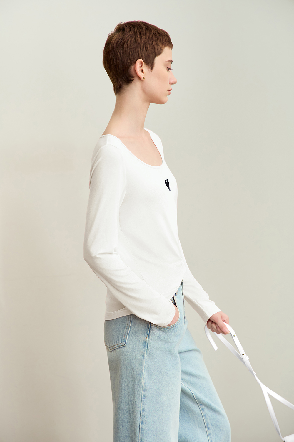 Heart Print U-neck T-shirt