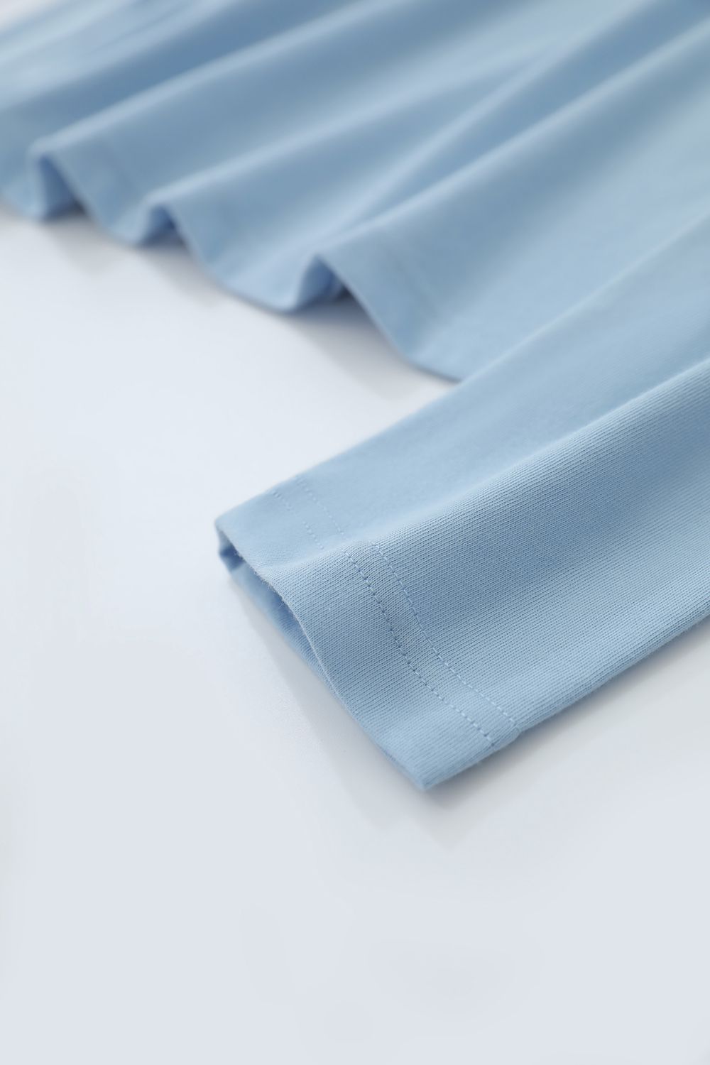 Heart Print U-neck T-shirt