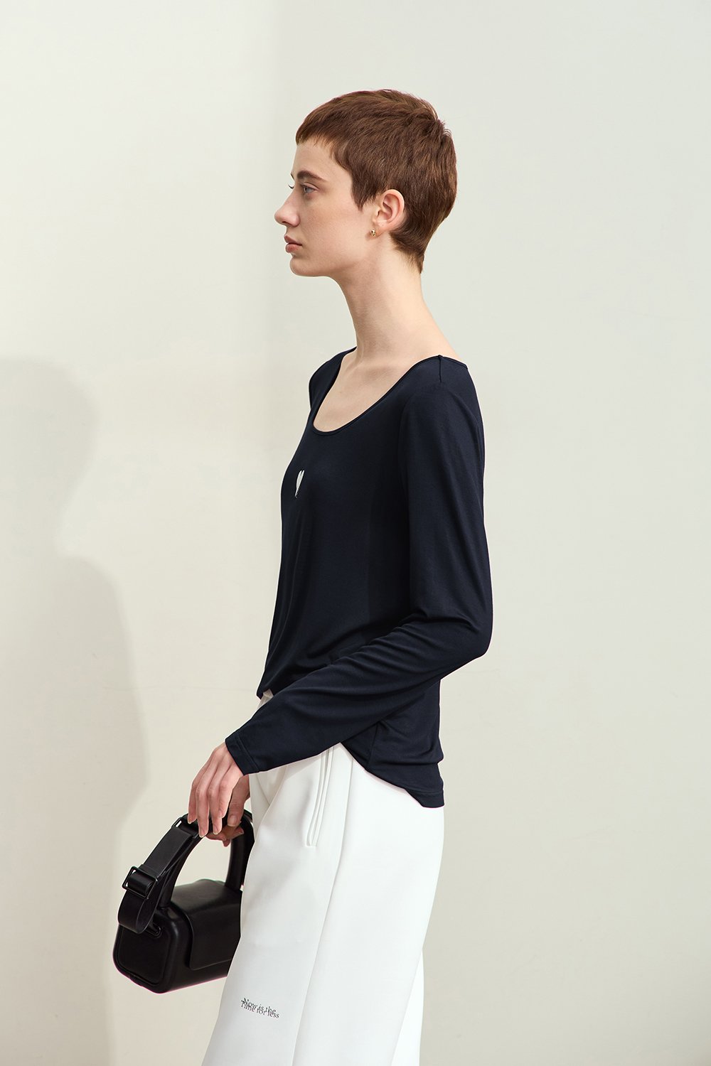 Heart Print U-neck T-shirt