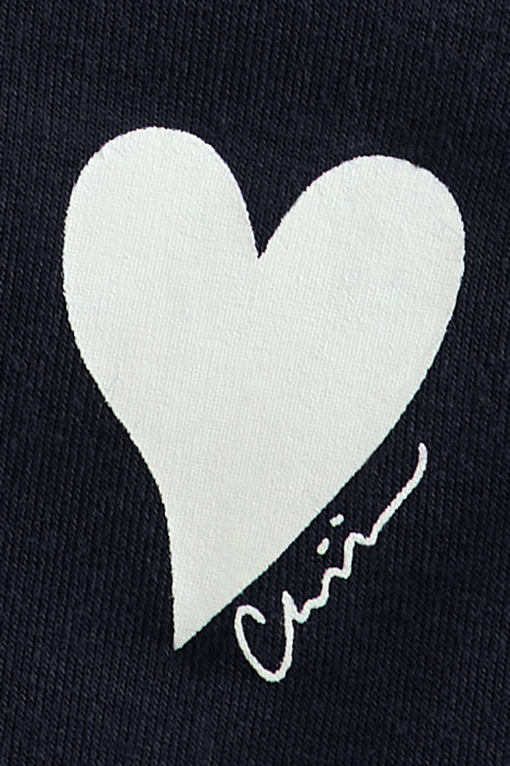 Heart Print U-neck T-shirt