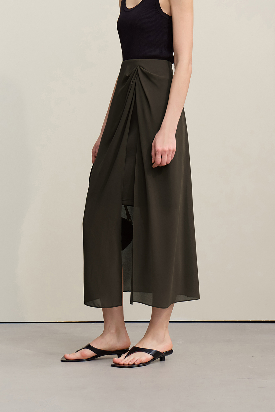High Slit Gathered Skirt|AMII