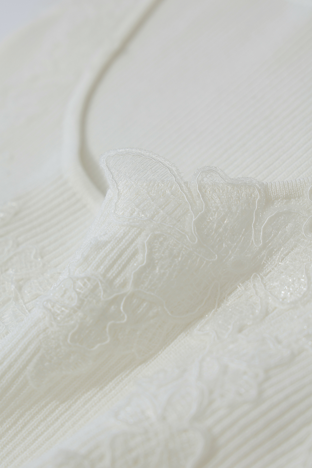 Lace Spliced Camisole|AMII