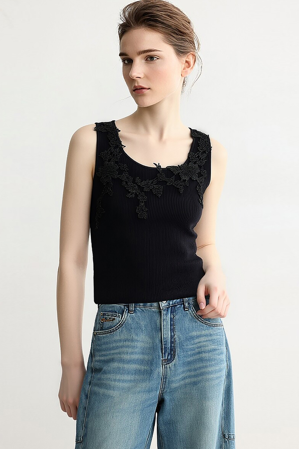 Lace Spliced Camisole|AMII