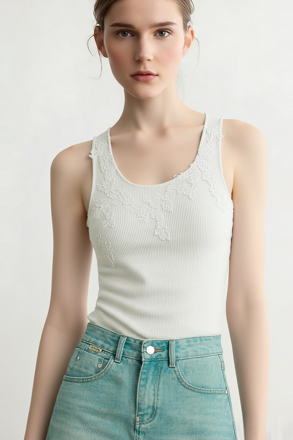 Lace Spliced Camisole|AMII