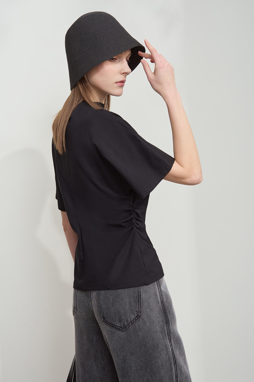 Semi-high Neck Waist T-shirt