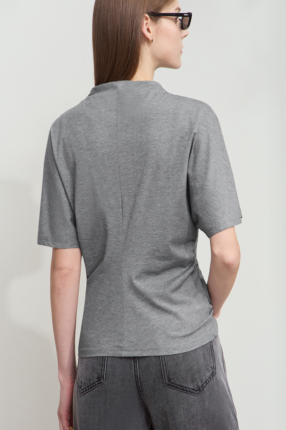 Semi-high Neck Waist T-shirt