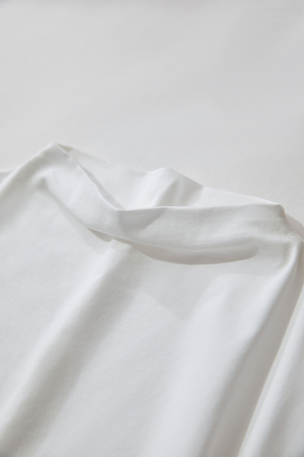 Semi-high Neck Waist T-shirt