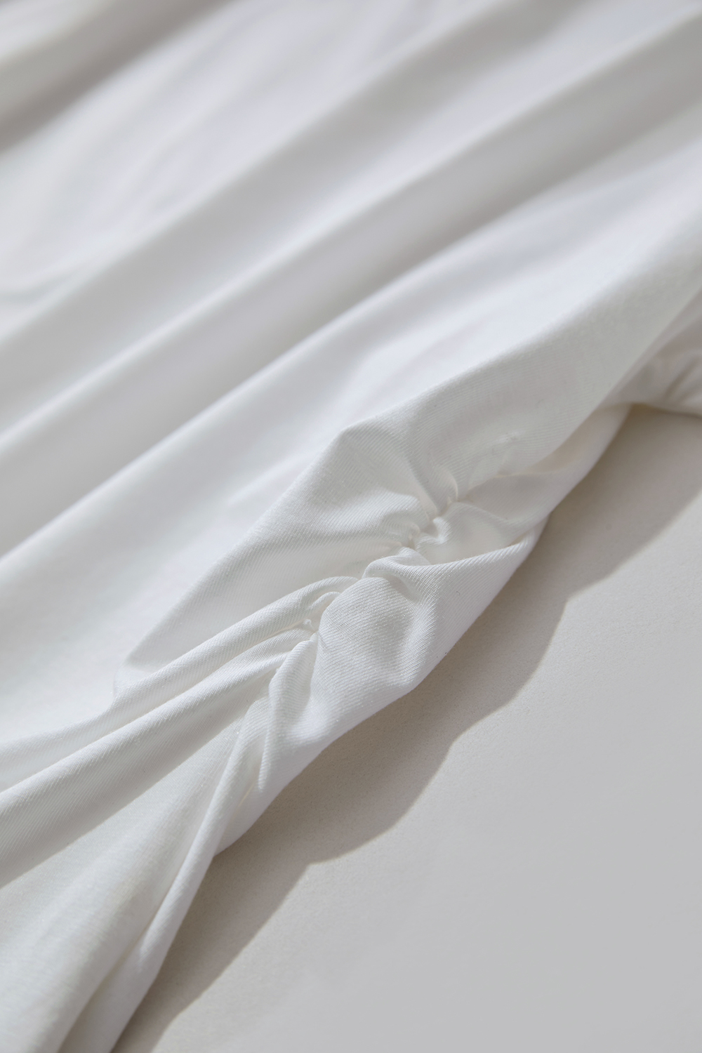 Semi-high Neck Waist T-shirt