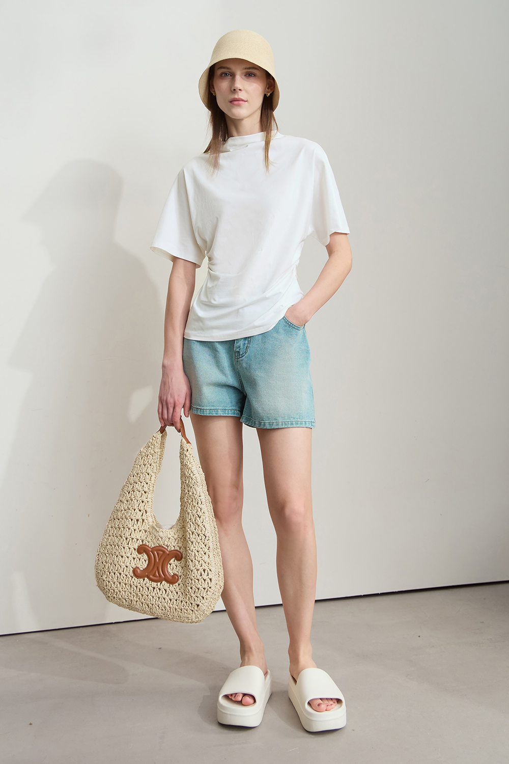 Semi-high Neck Waist T-shirt