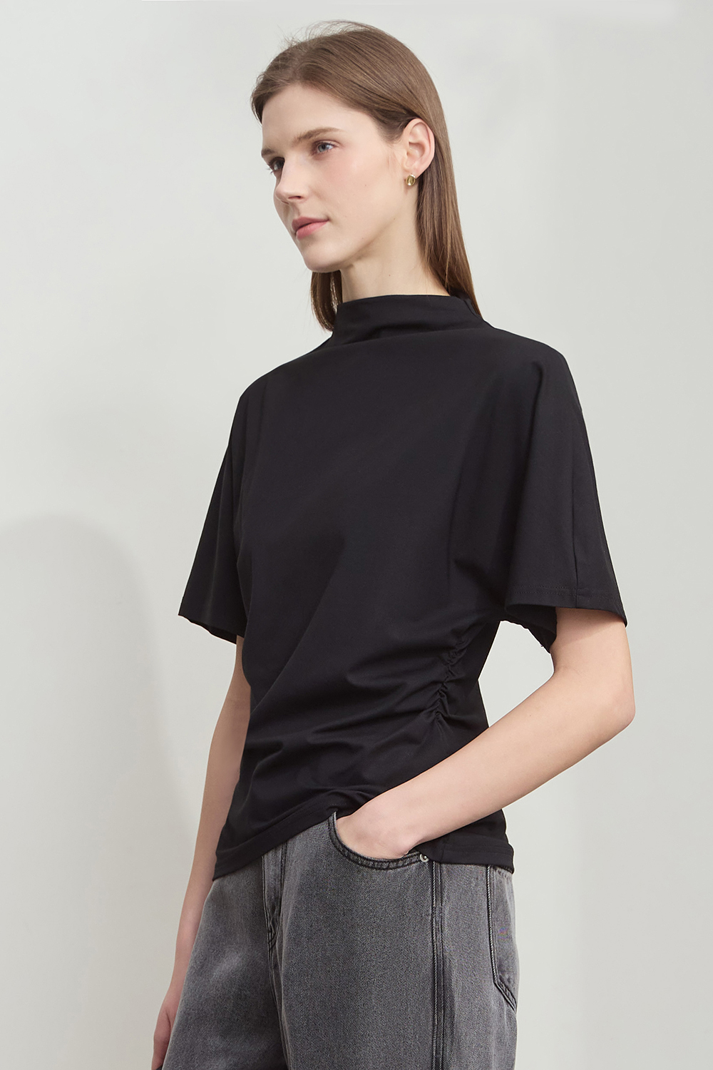 Semi-high Neck Waist T-shirt