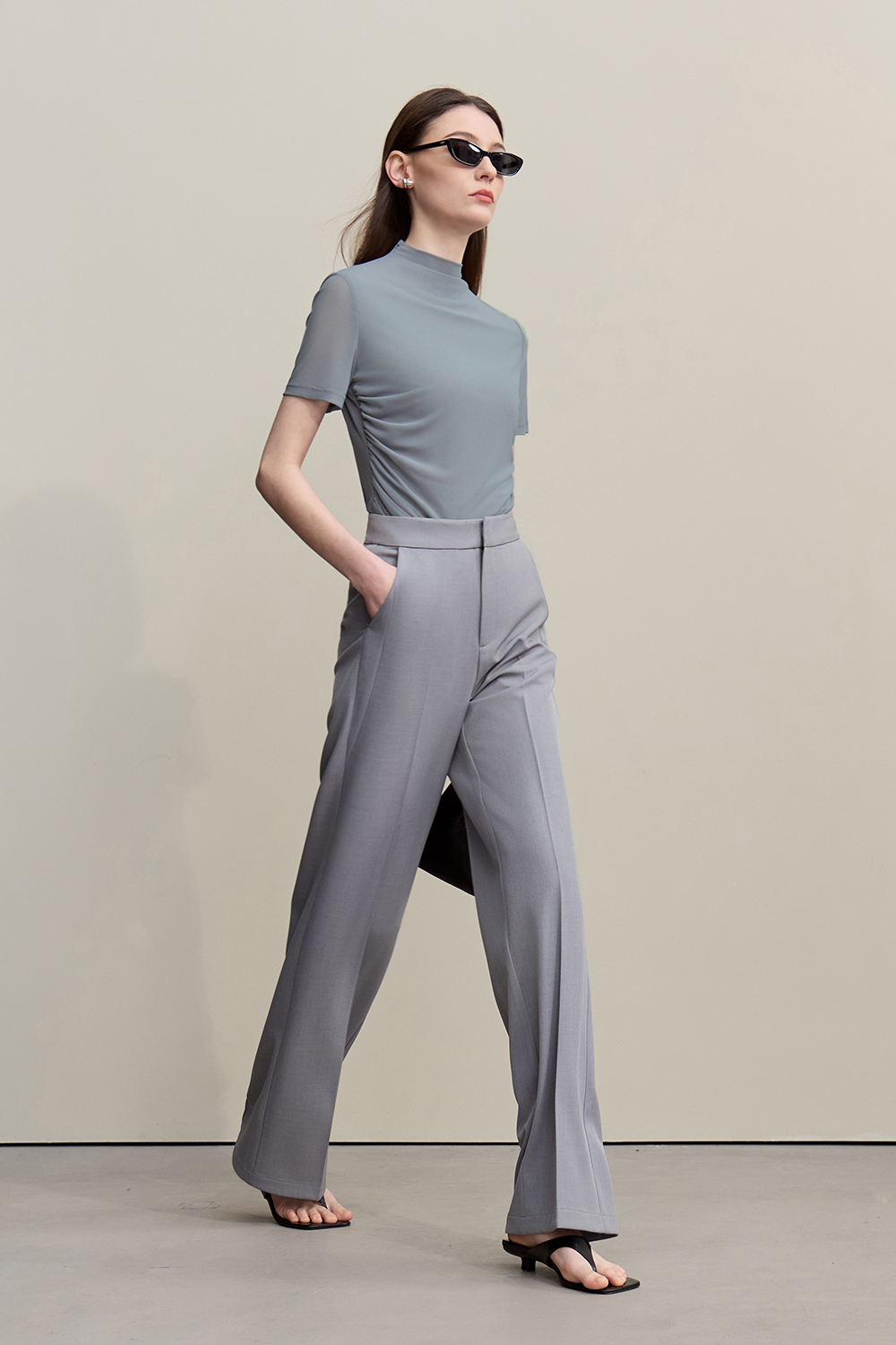 Mock Neck Mesh T-Shirt|AMII