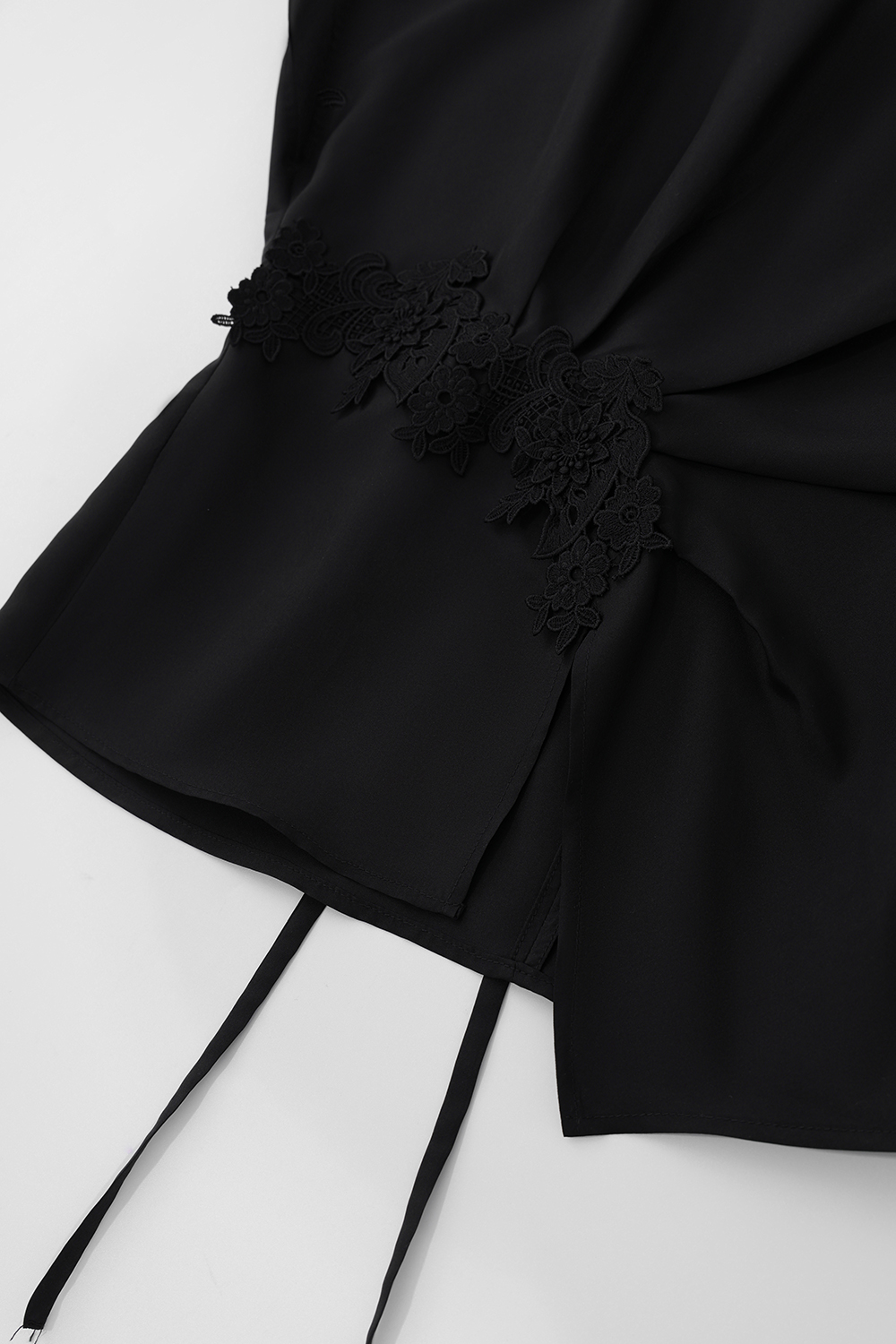 Lace Spliced Silk Top|AMII