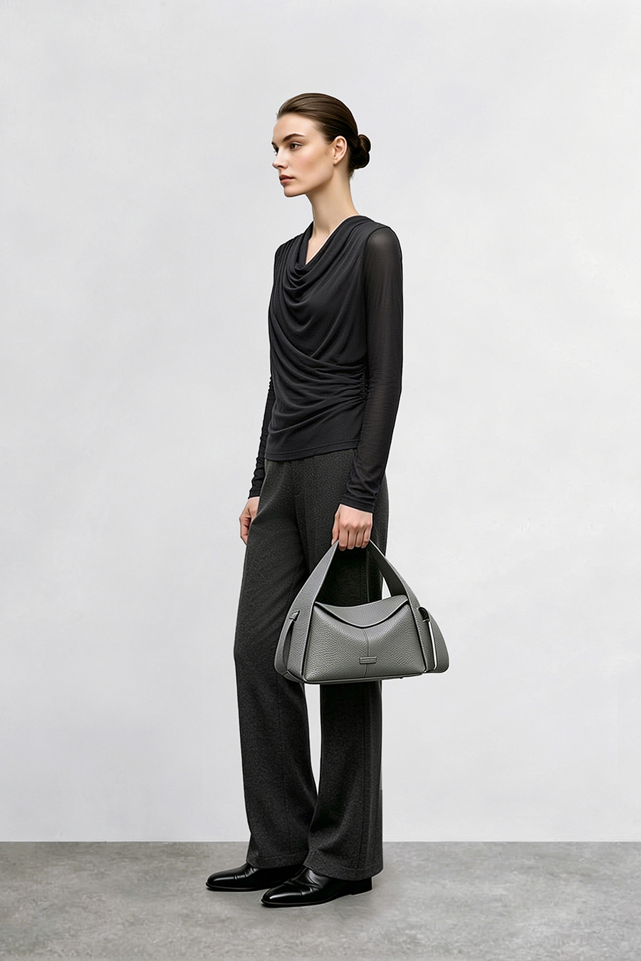 Draped Neck Ruched Mesh Tee | AMII