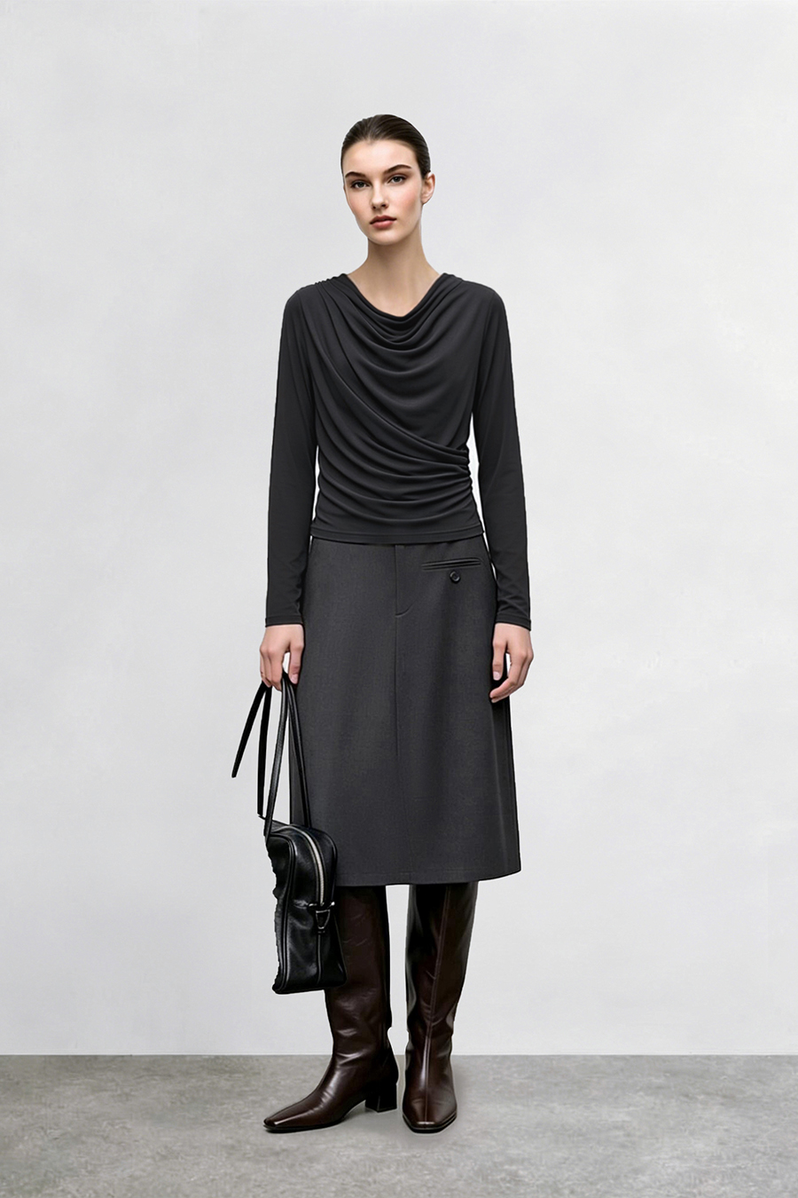 Draped Neck Ruched Mesh Tee | AMII