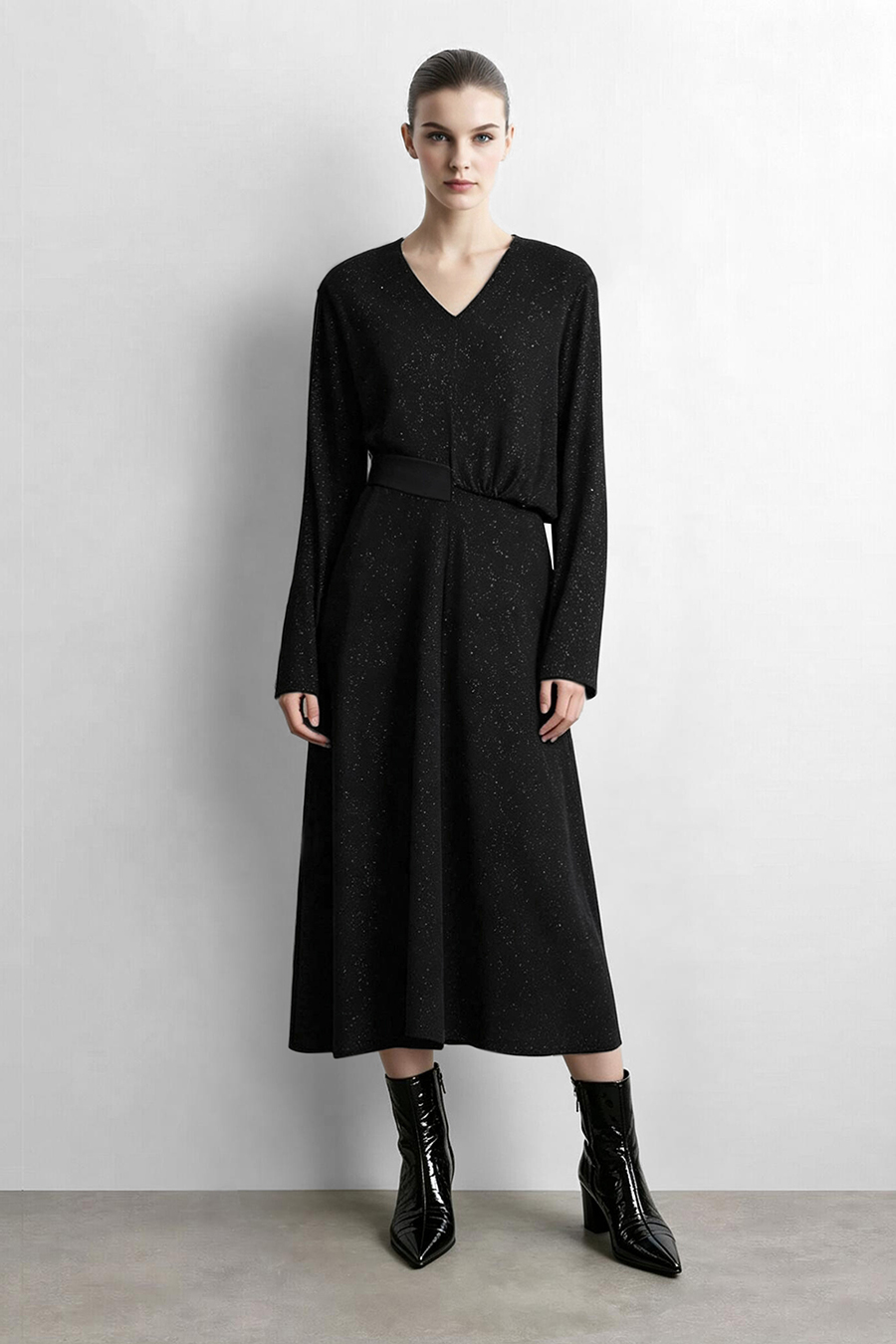 V-Neck Long Sleeve Dress | AMII