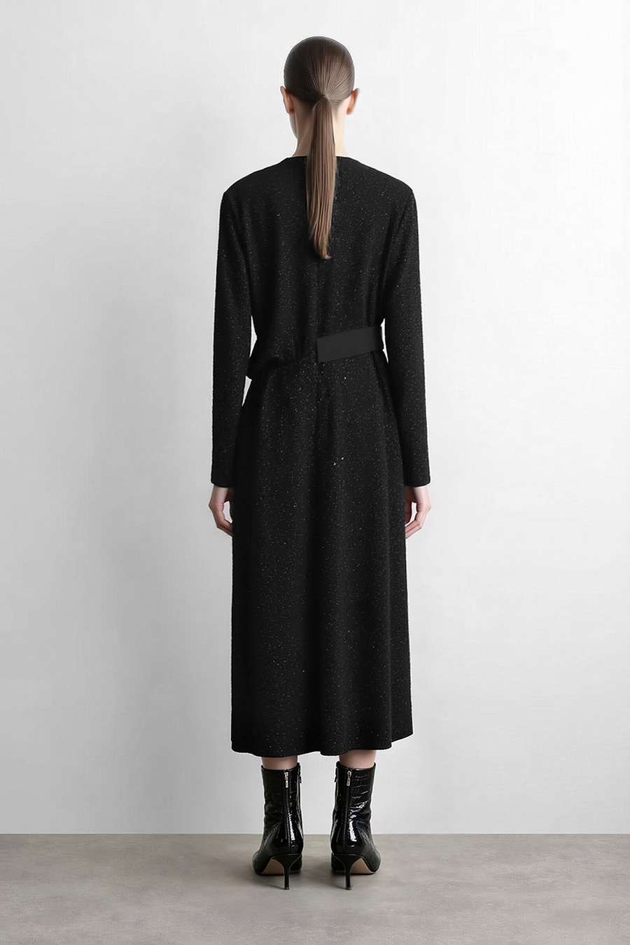 V-Neck Long Sleeve Dress | AMII