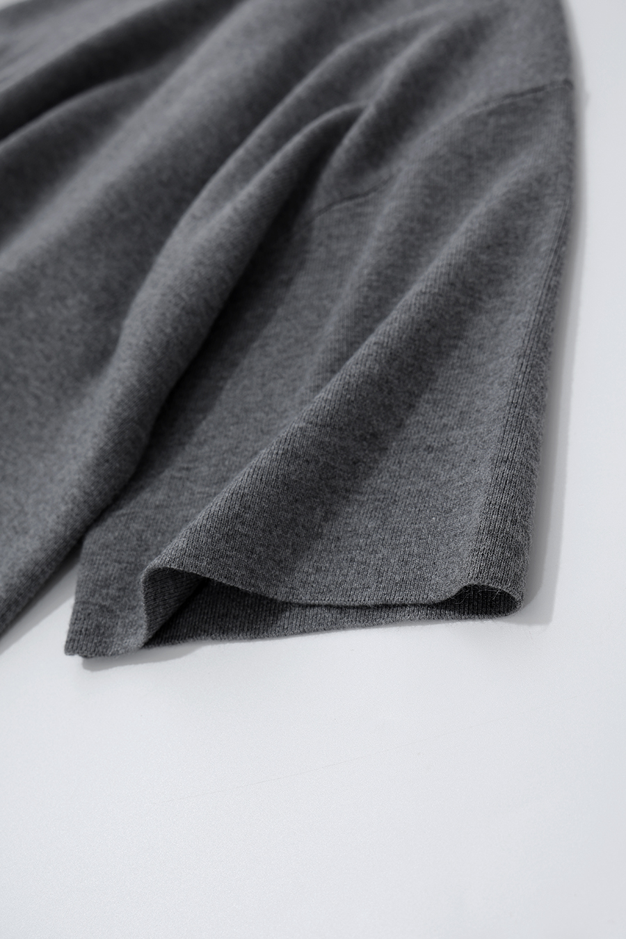 High‑neck tie‑strap loose sweater|AMII
