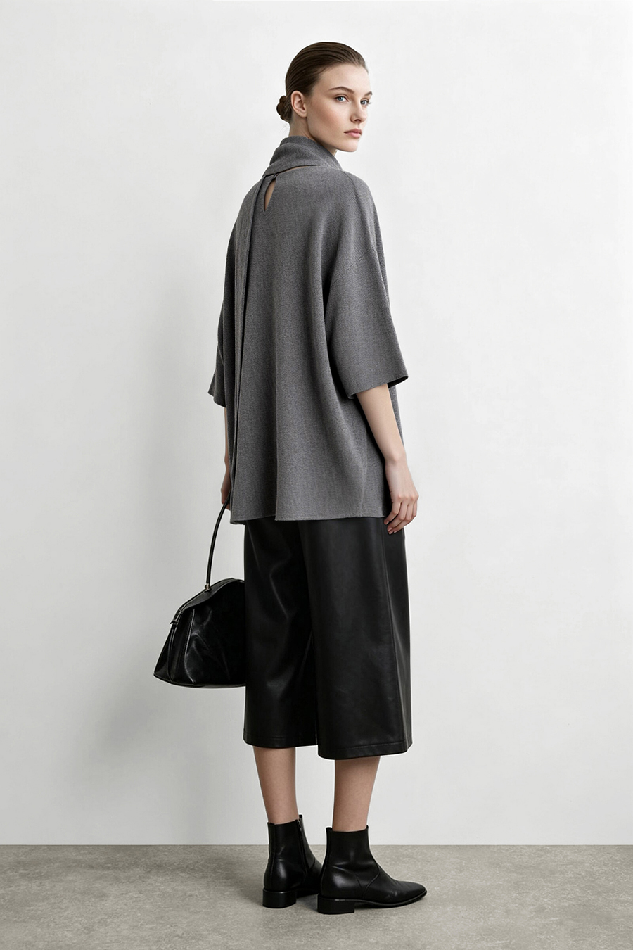 High‑neck tie‑strap loose sweater|AMII