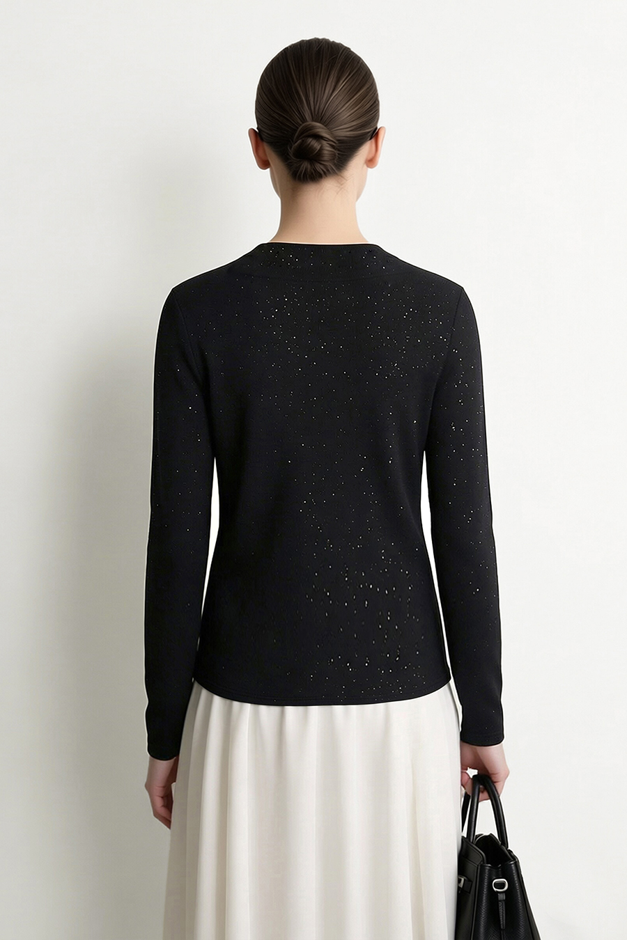 V-Neck Silver Foil Print Tee | AMII