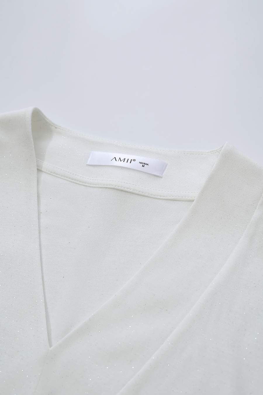 V-Neck Silver Foil Print Tee | AMII