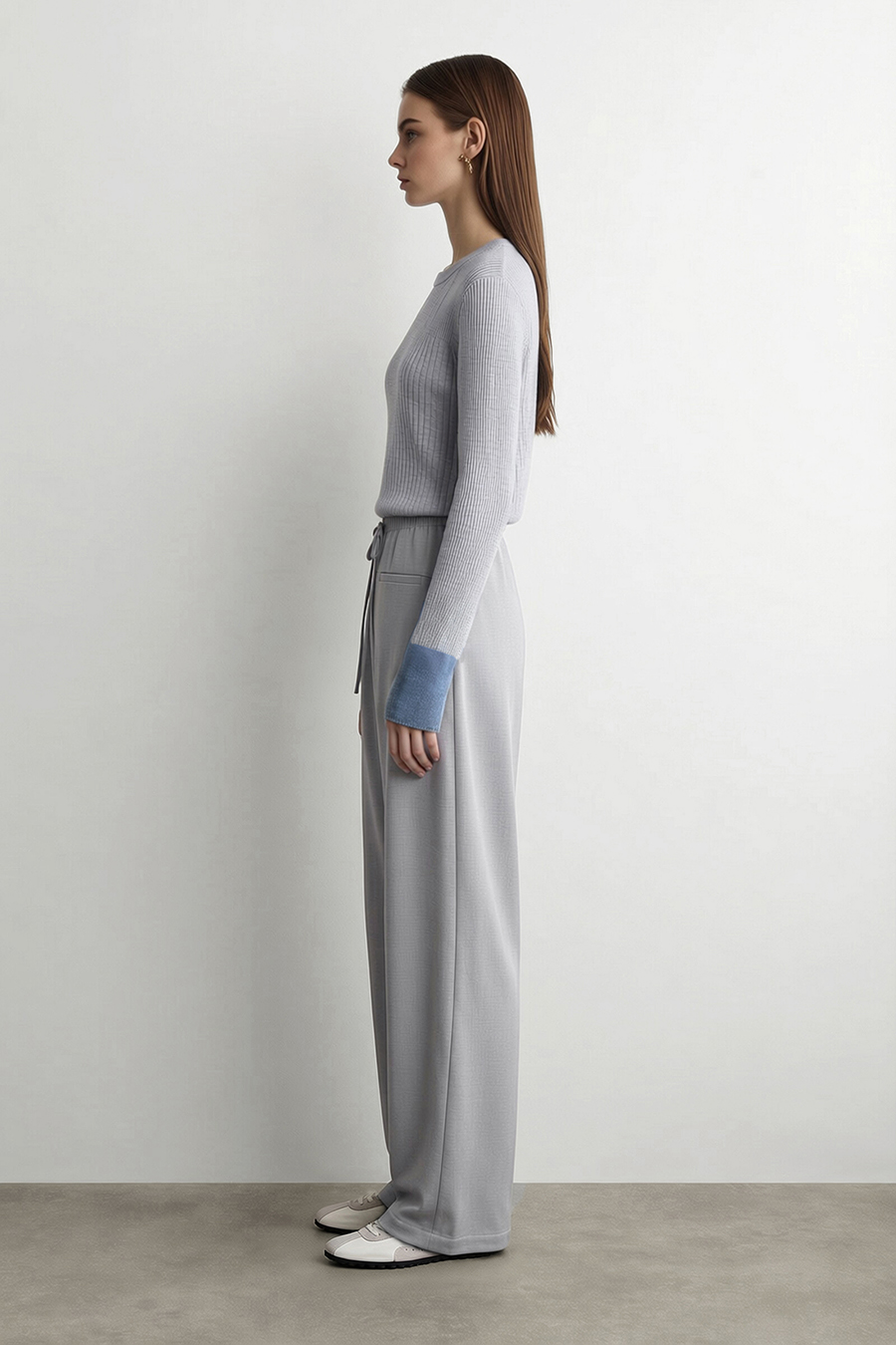 Contrast Spliced Crew Neck Sweater | AMII