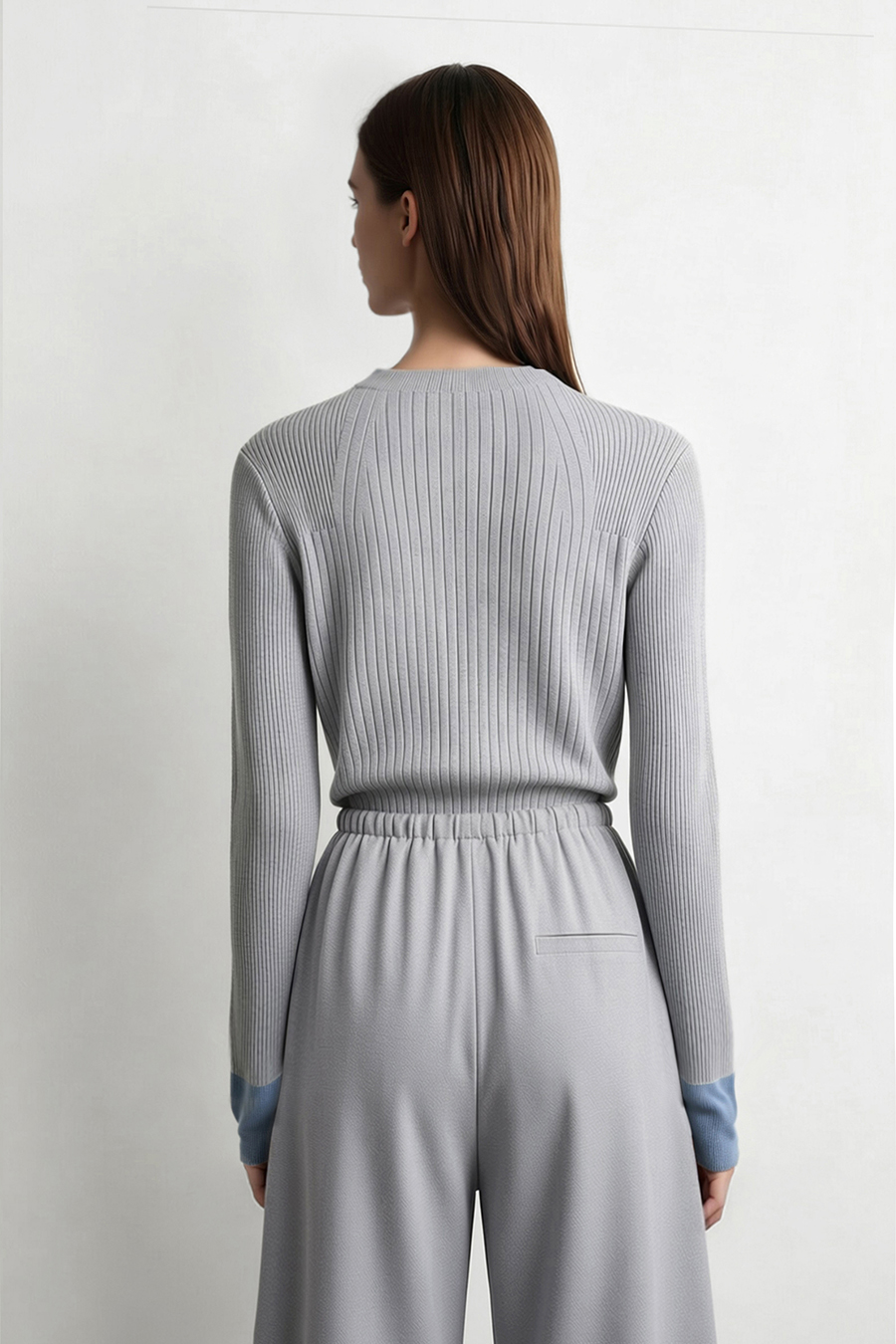 Contrast Spliced Crew Neck Sweater | AMII