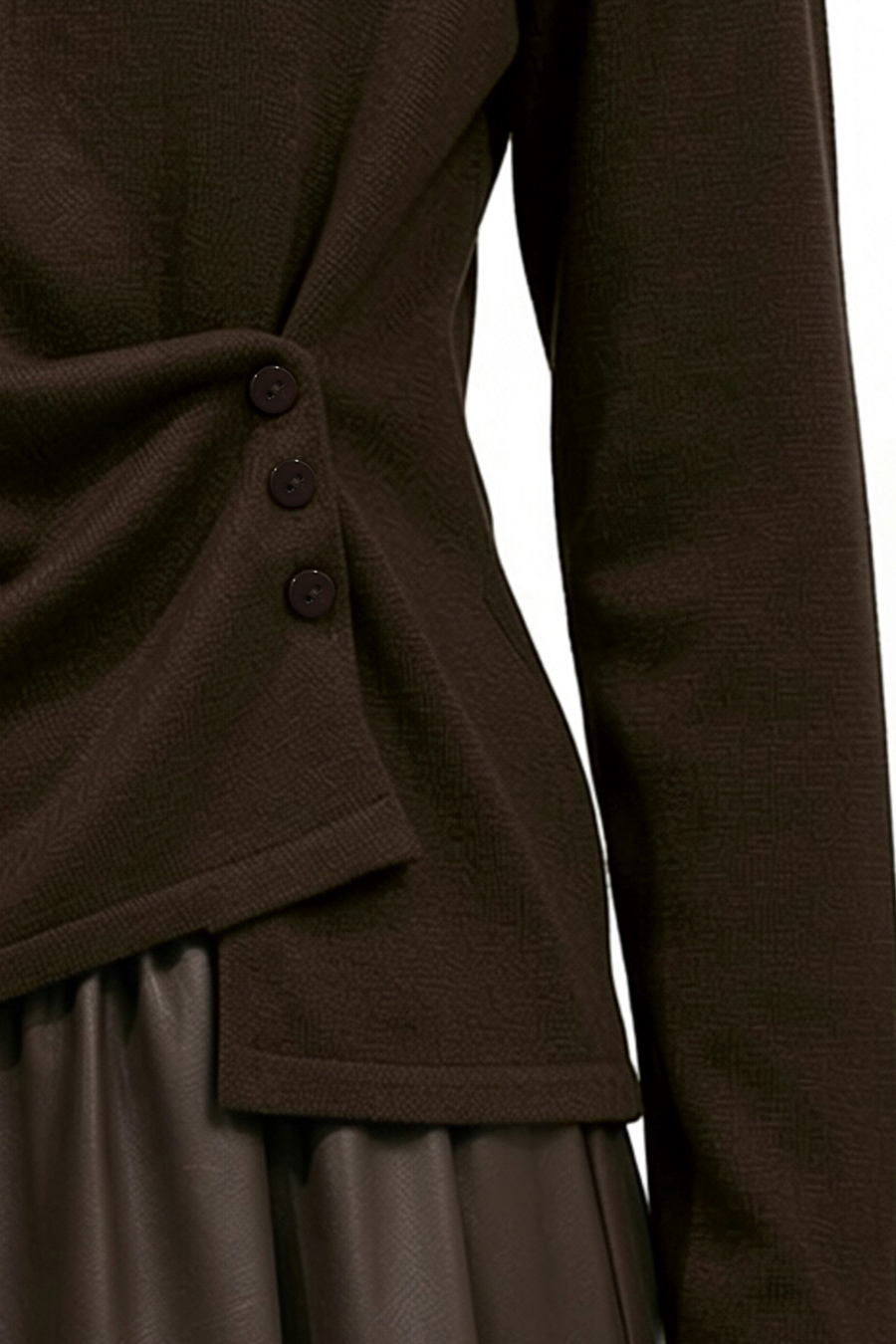 V‑neck button gathered sweater|AMII