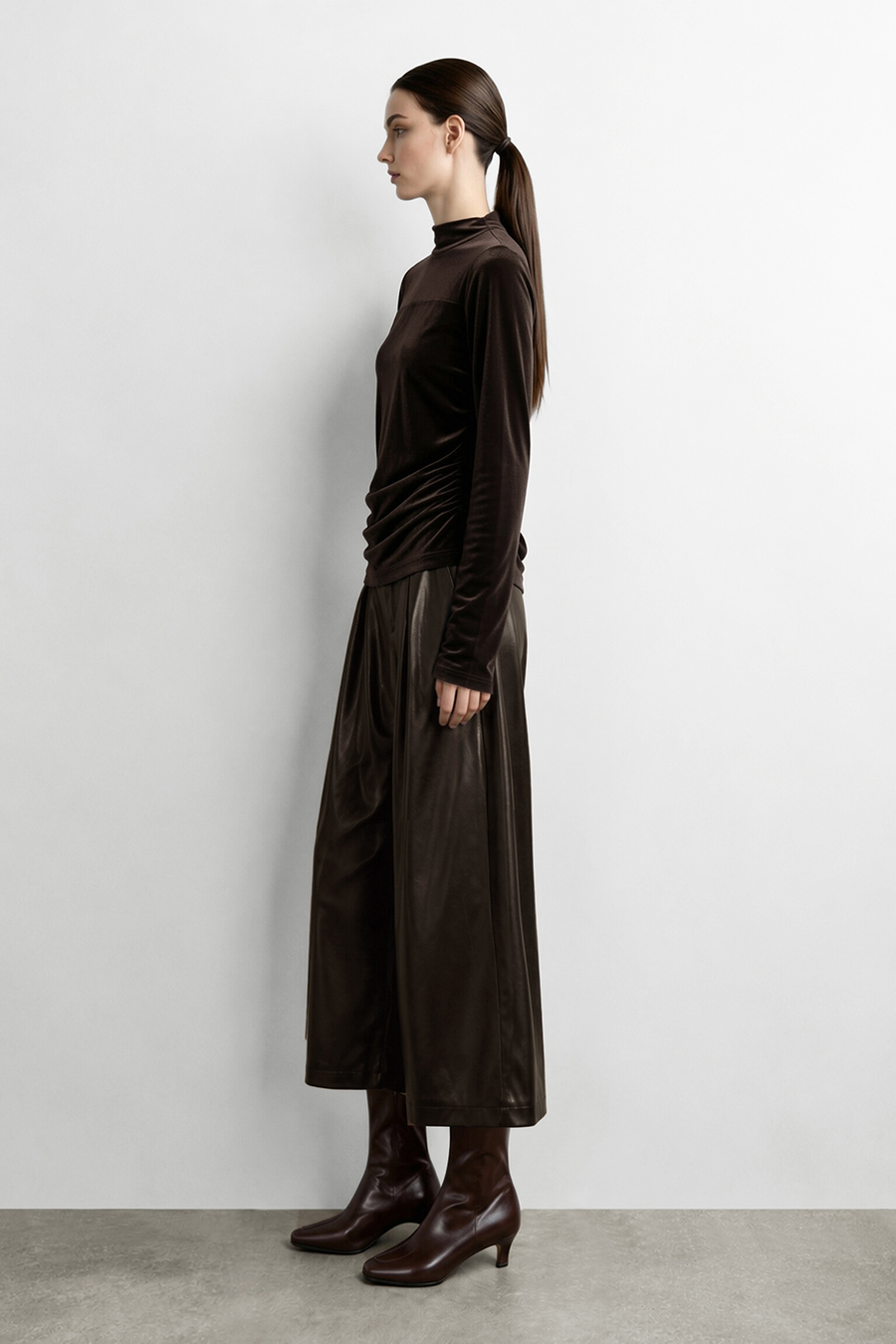 Mesh spliced velvet T‑shirt|AMII